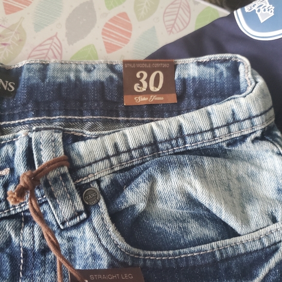 Jeans - Picture 4 of 4